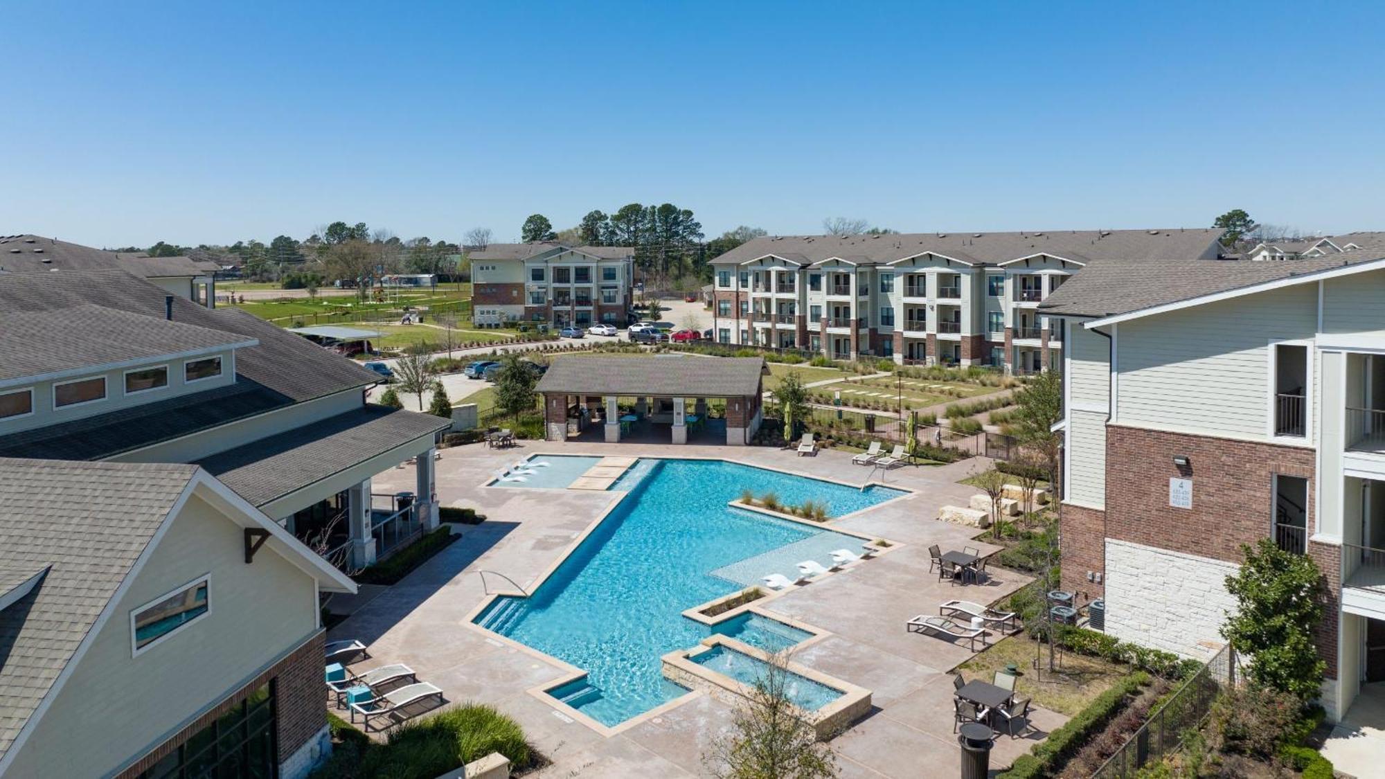 Falcon At Grand Harbor Condos By Barsala Katy Luaran gambar