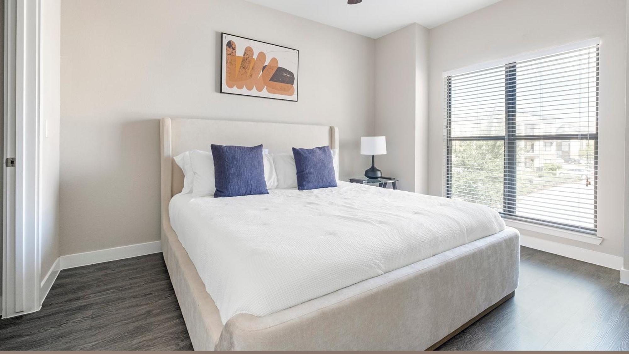 Falcon At Grand Harbor Condos By Barsala Katy Bilik gambar